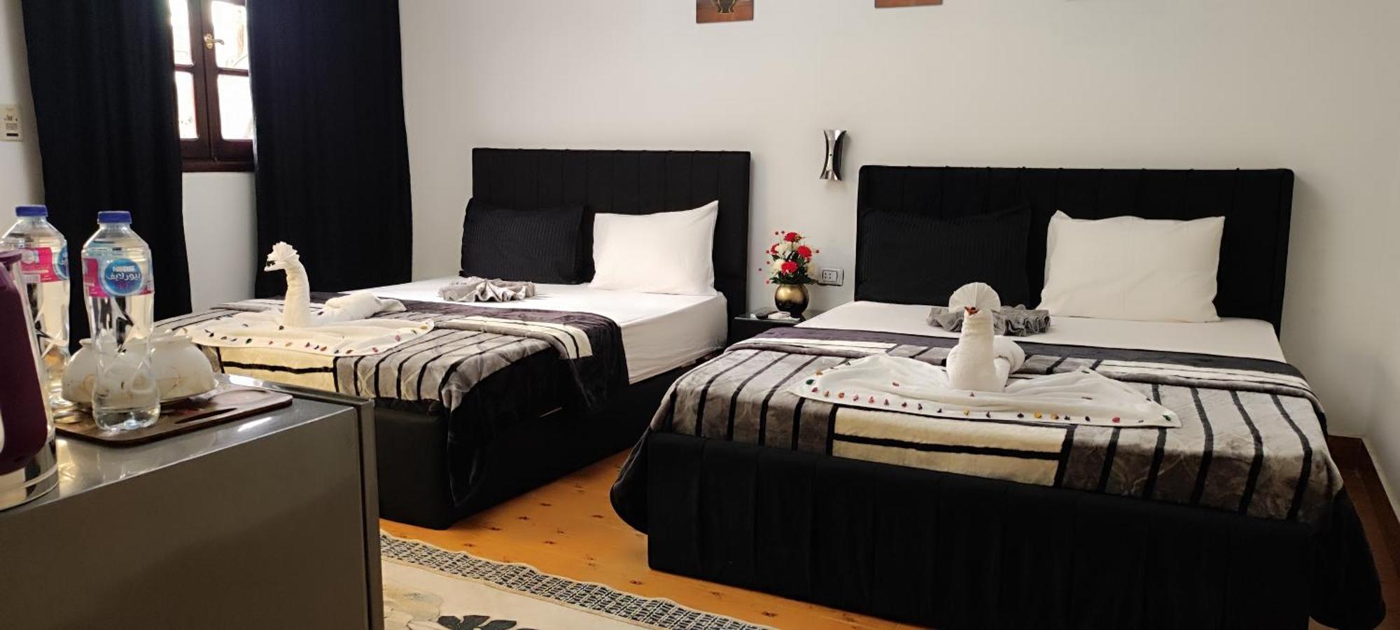 Pyramids Kingdom - Guest House Kafret el-Gabal 外观 照片