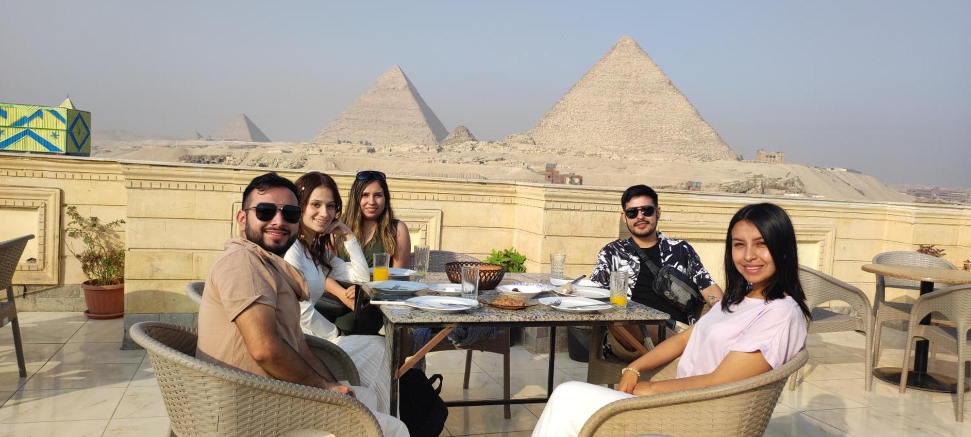 Pyramids Kingdom - Guest House Kafret el-Gabal 外观 照片